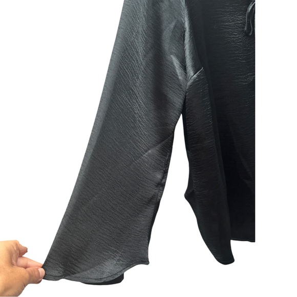 Ava & Viv Plus Size Flared Long Sleeve Black Satin Blouse, Shimmery Black Top - Picture 8 of 13